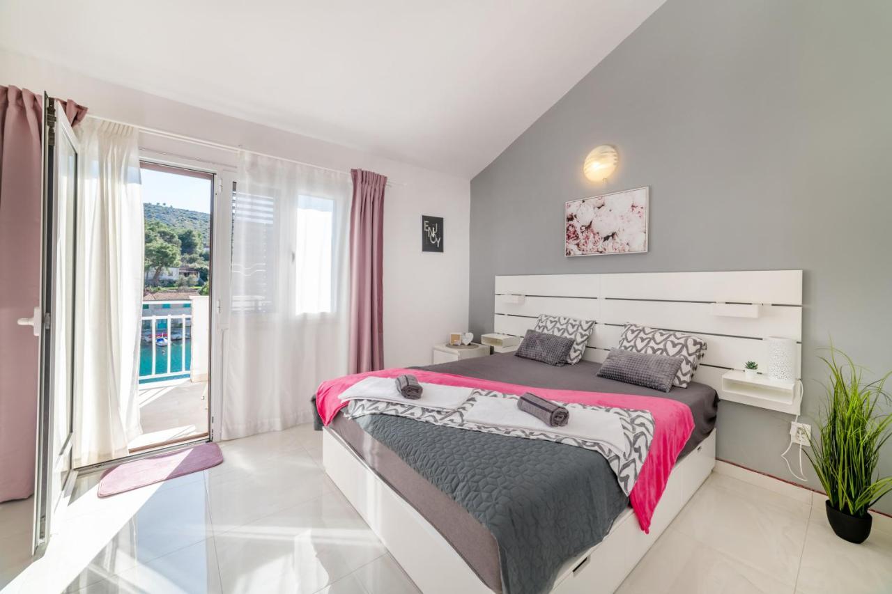 Amare Apartments Bobovisca Luaran gambar
