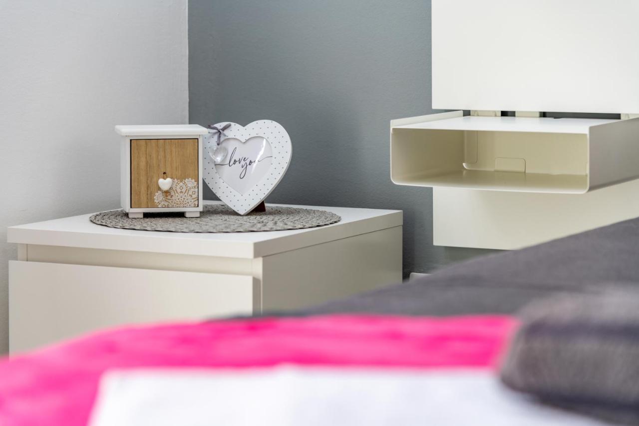 Amare Apartments Bobovisca Luaran gambar